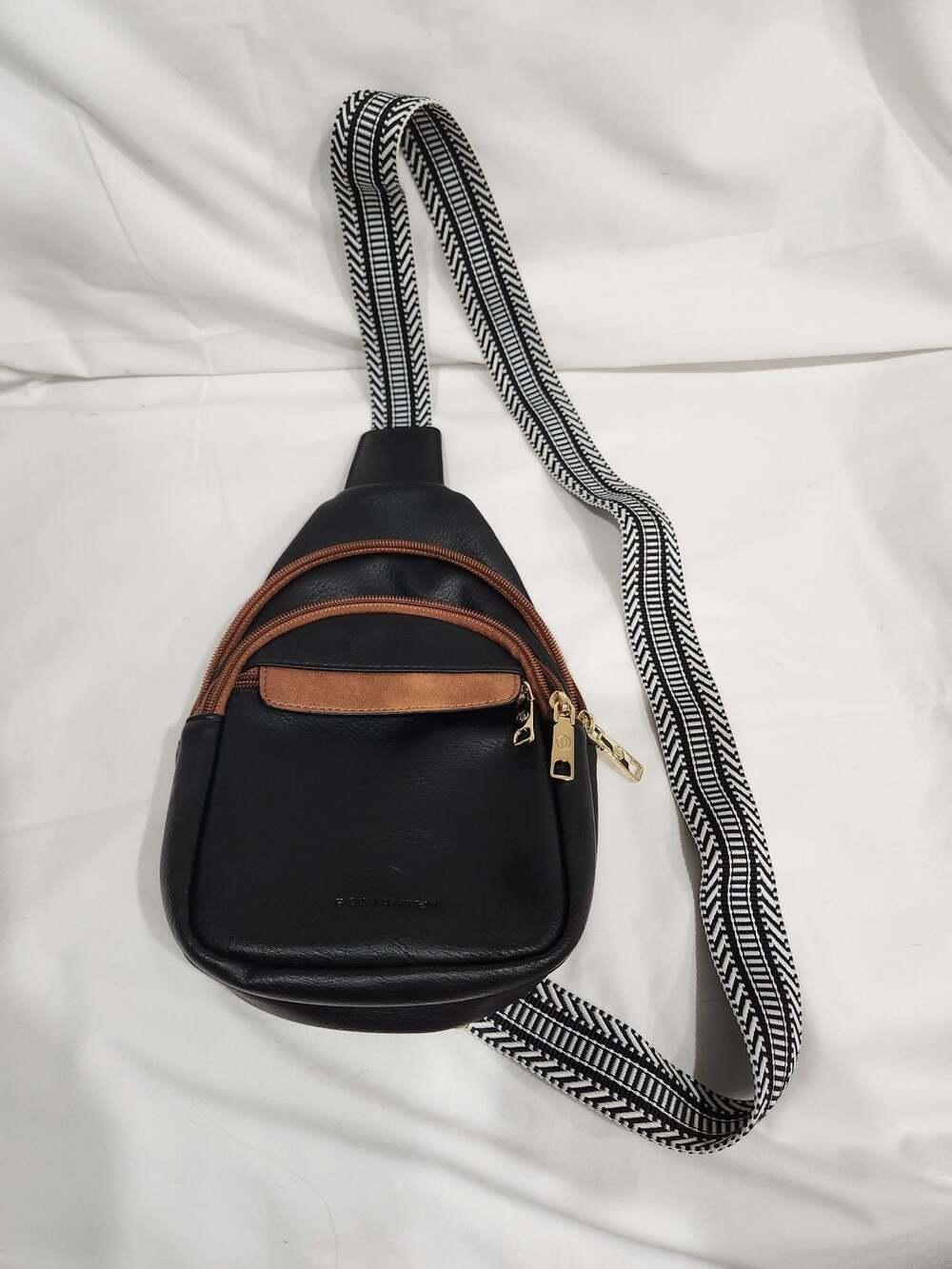 Bostanten Small Leather Crossbody Sling Bag with Patterned Wide Strap